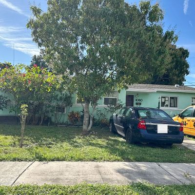 1080 Nw 196 Th St, Miami, FL 33169