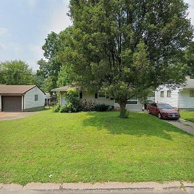 10829 Glen Garry Rd, Saint Louis, MO 63137