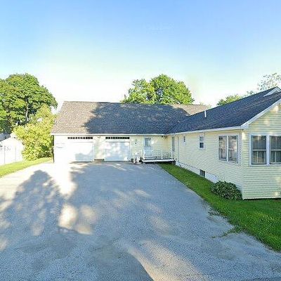 11 Dexter St, Bangor, ME 04401