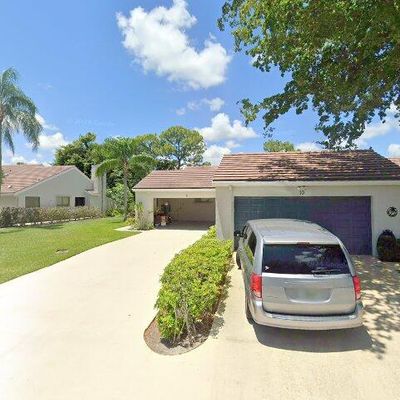 11 Edinburgh Dr, Palm Beach Gardens, FL 33418