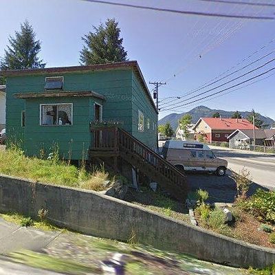 110 Lumber St, Petersburg, AK 99833