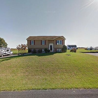 1274 Courtney Dr, Chambersburg, PA 17201