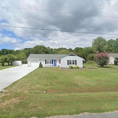 13 Peterson Ave, Smithfield, VA 23430