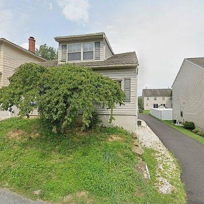 1315 Fairfax St, Allentown, PA 18103