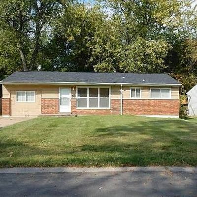 135 Capri Dr, Florissant, MO 63033