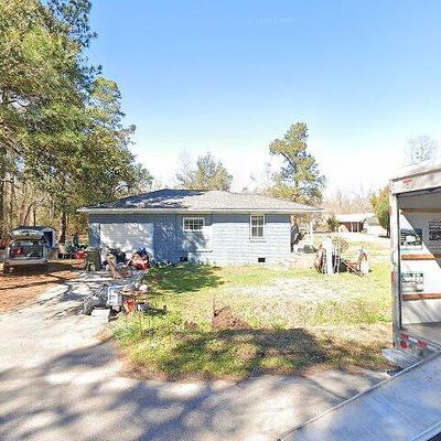 135 Wells Cir, Saint Stephen, SC 29479