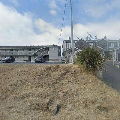 137 S Pacific St #13, Rockaway Beach, OR 97136