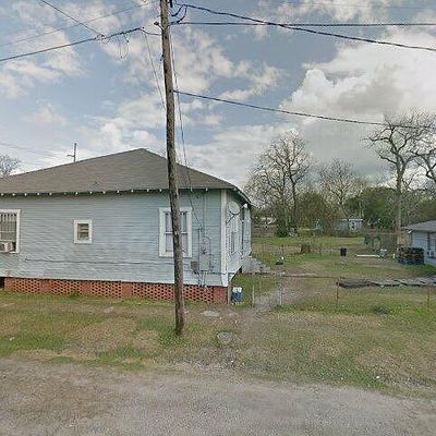 1385 Long St, Beaumont, TX 77701