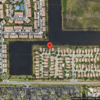 12037 Sw 7 Th St, Pembroke Pines, FL 33025