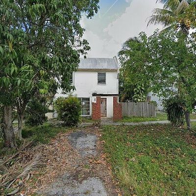 1209 Silverado, North Lauderdale, FL 33068