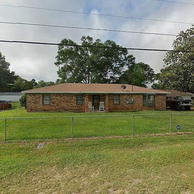 121 Baldwin Rd, Satsuma, AL 36572