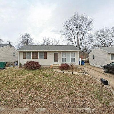 1223 Walker Ave, Saint Louis, MO 63138