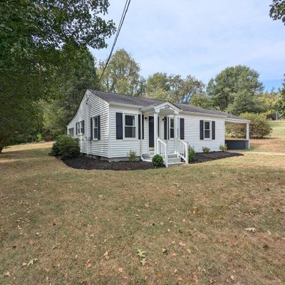 124 Old Watson Rd, Johnson City, TN 37604