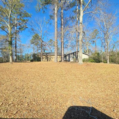 124 Pinecrest Dr Ne, Milledgeville, GA 31061