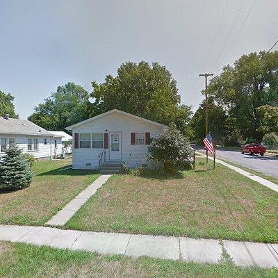 1504 Adelaide St, Midland, MI 48640