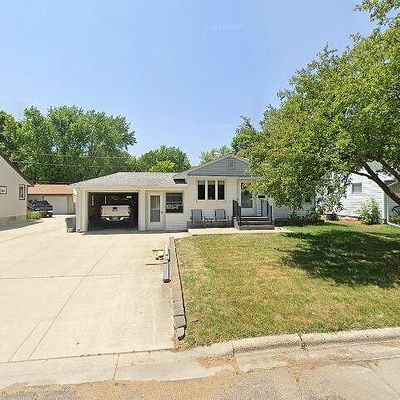 1506 Manor Ave, Albert Lea, MN 56007