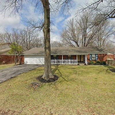 1529 Hummingbird Hill Ln, Ellisville, MO 63011