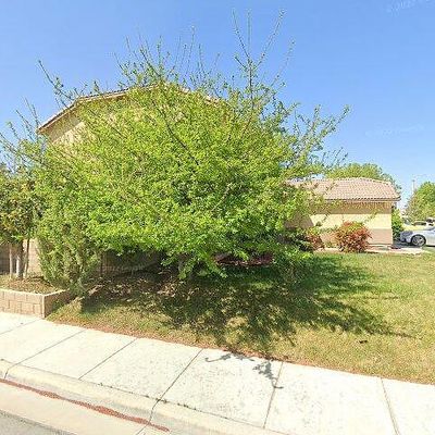 1542 Sutherland St, Lancaster, CA 93534