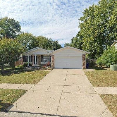 15533 97 Th Ave, Florissant, MO 63034