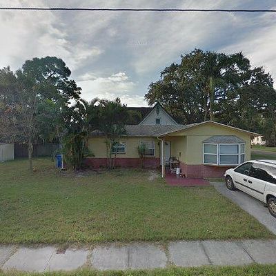 1560 Connecticut Ave Ne, Saint Petersburg, FL 33703