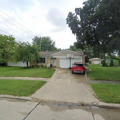 139 S Crown St, Westland, MI 48186