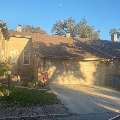 14 Oak Villa Rd, Canyon Lake, TX 78133