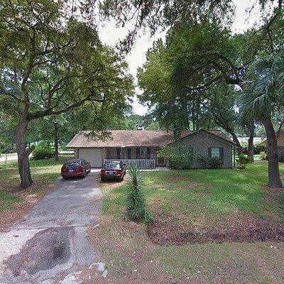 14 Penrose Dr, Savannah, GA 31410