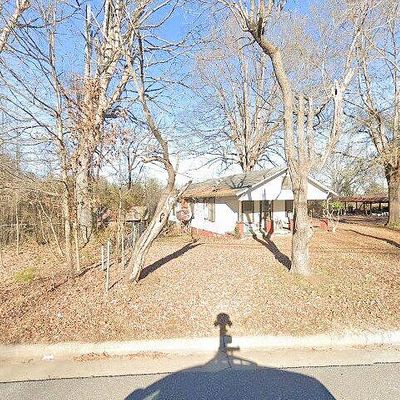 1403 Carolina St Se, Valdese, NC 28690