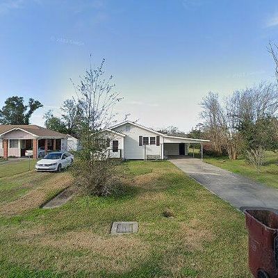 146 Oak St, Hahnville, LA 70057