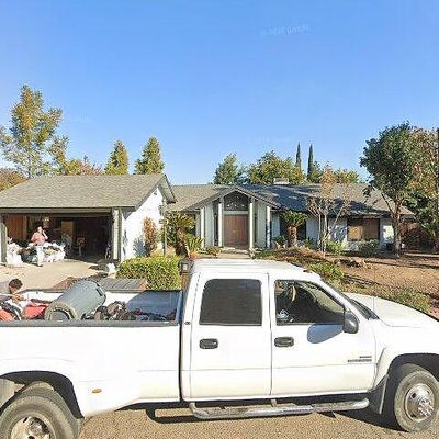 1732 S Oakhurst St, Visalia, CA 93292