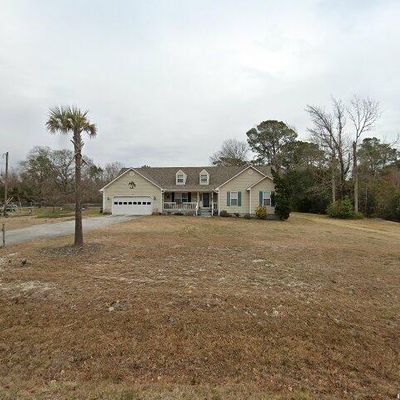 175 Salty Shores Rd, Newport, NC 28570