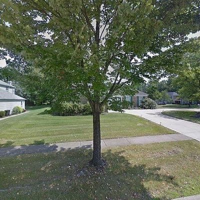 17705 Fairfax Ln, Strongsville, OH 44136