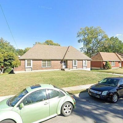 18000 E Dakota Dr, Independence, MO 64056