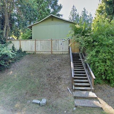 18047 28 Th Ave Ne, Lake Forest Park, WA 98155