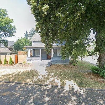 185 N 2 Nd St, Woodburn, OR 97071