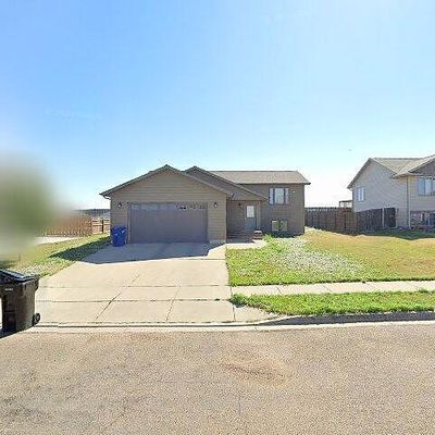 1860 4 Th Ave E, Dickinson, ND 58601