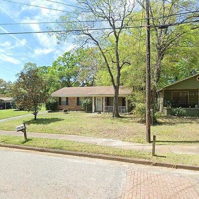 1611 Phillips Ln, Mobile, AL 36618