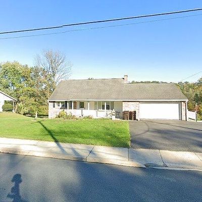 1624 S Main St, Bechtelsville, PA 19505