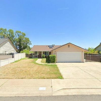 1632 Whistling Dr, Redding, CA 96003