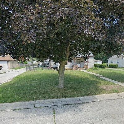 1638 Cedar St, South Milwaukee, WI 53172