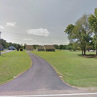 1685 Cravens Rd, Savannah, TN 38372