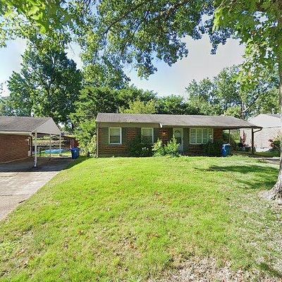 1704 Atmore Dr, Saint Louis, MO 63136