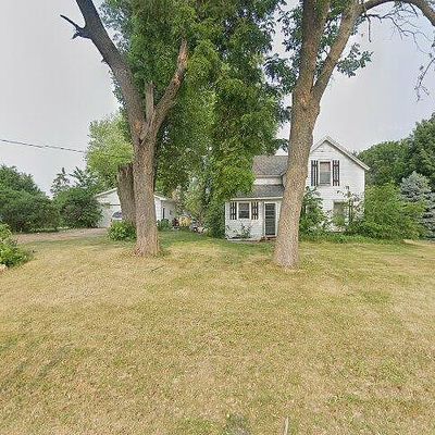 203 3 Rd St Se, Morristown, MN 55052