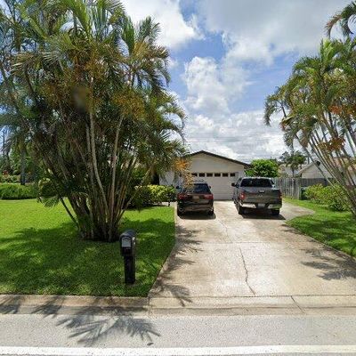 204 School Rd, Indian Harbour Beach, FL 32937