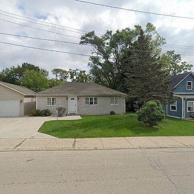 208 S Lake Ave, Twin Lakes, WI 53181