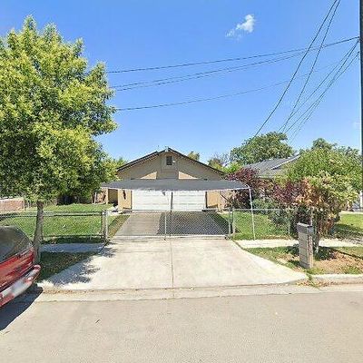 208 W Roy Ave, Fresno, CA 93706