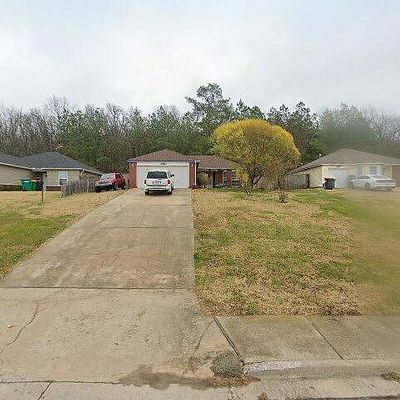 2083 Garnet Rd, Springdale, AR 72764