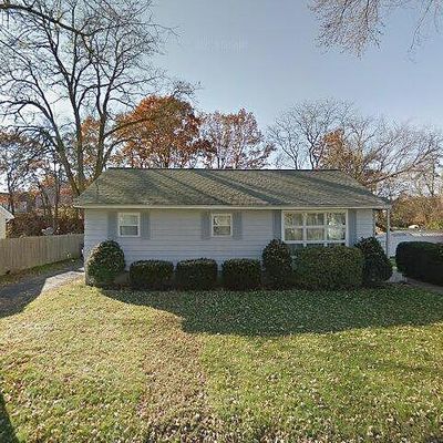 21 Ostrander Ave, Lowell, MA 01851