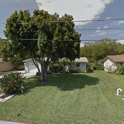 2115 Cambridge Dr, Sarasota, FL 34232