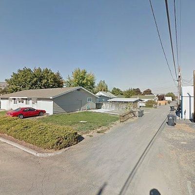 212 E St Nw, Ephrata, WA 98823